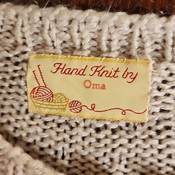 Quality Made Vintage Hand Knitted By Oma Sweater - Picture 9 of 9